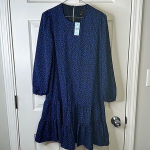 This dress is perfect for summer outing free flowing at the bottom beautiful